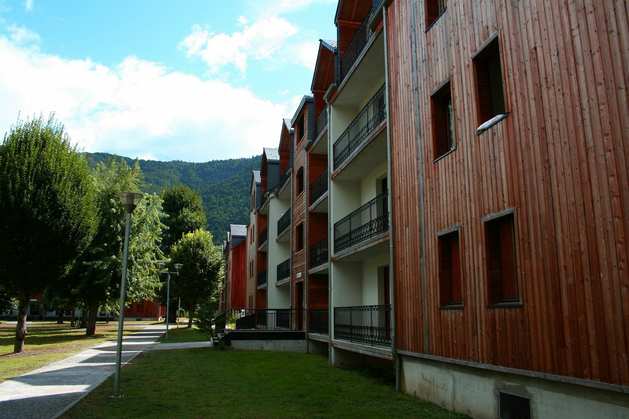 Residence Les Jardins De Ramel By Popinns Bagneres-de-Luchon Екстер'єр фото